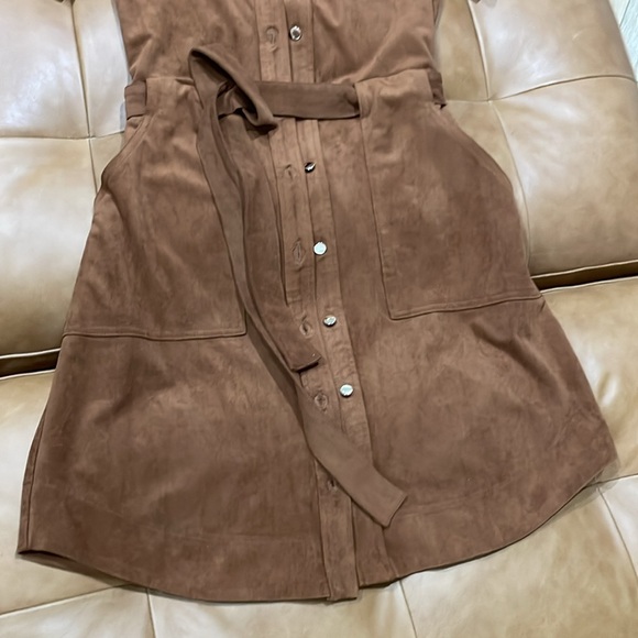 Gorgeous, never worn Banana Republic deep caramel dress. - Picture 4 of 5